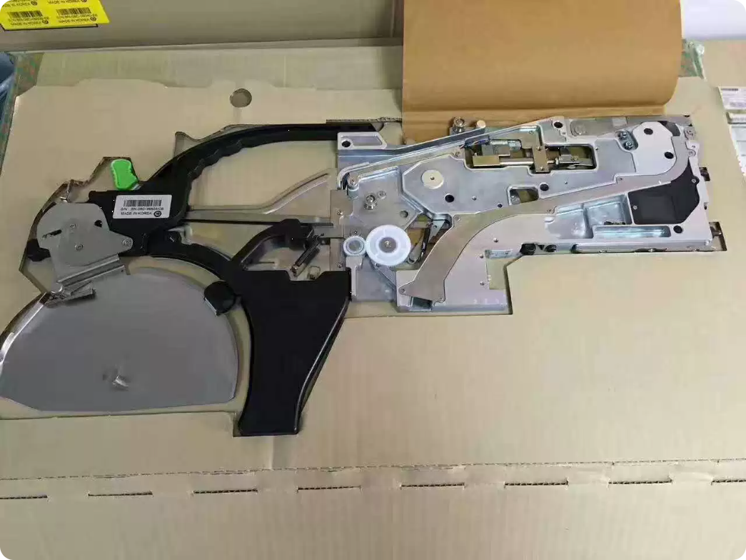 Samsung SM Series 8 mm Feeder