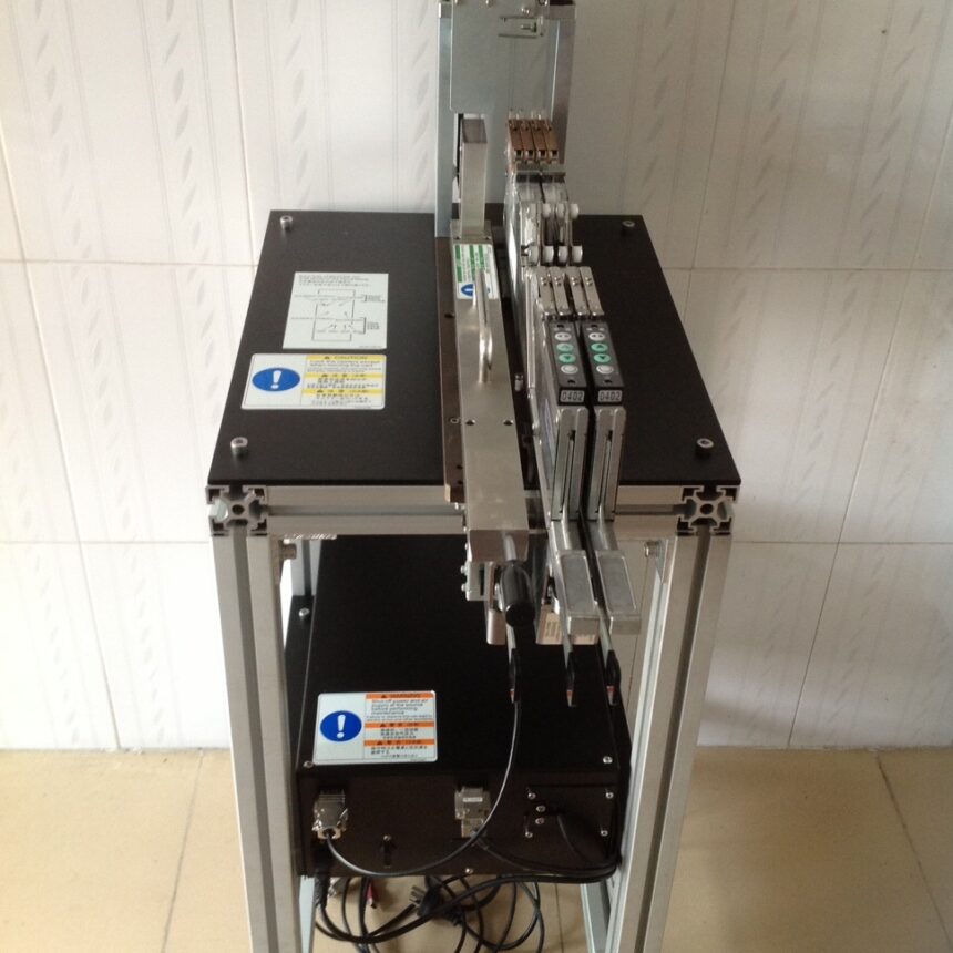 SMT feeder calibration jig used to inspect and adjust feeder pickup position